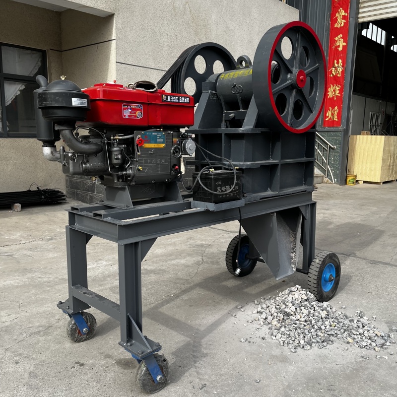 How can I prevent overheating of a hydraulic cone crusher? How can the equipment's sealing system prevent dust from entering?